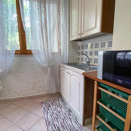 Apartman Civico 21 *